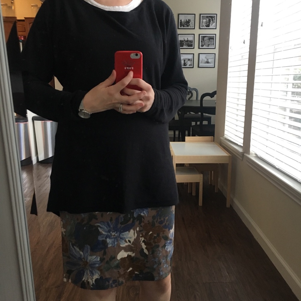 Flower Print Pencil Skirt - Picture 7 of 7